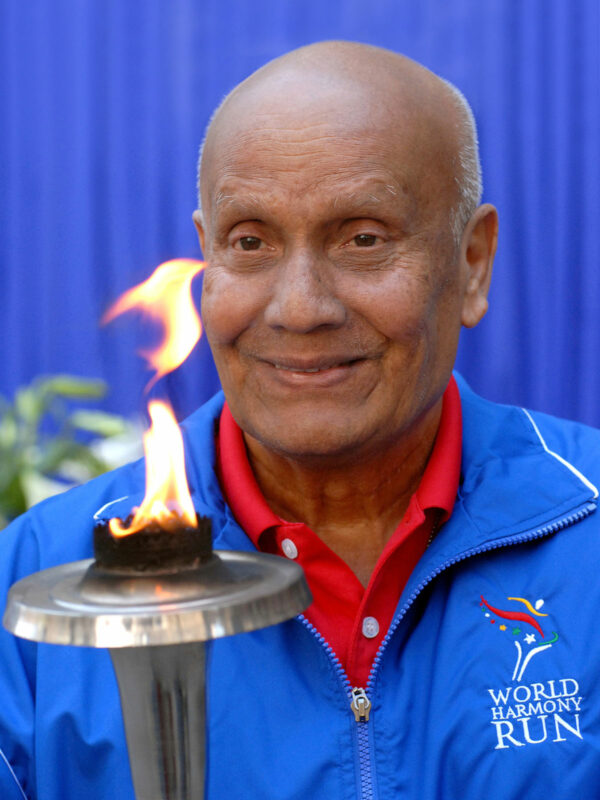 Fundador da Sri Chinmoy Oneness-Home Peace Run